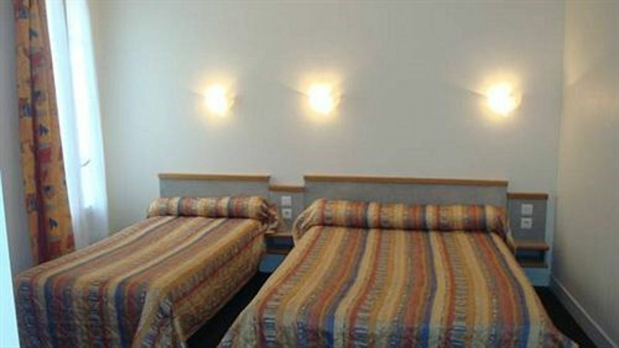 פריז Hotel Des Vosges מראה חיצוני תמונה